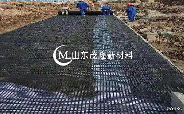 《寧安高鐵》土工布、經(jīng)編土工格柵施工