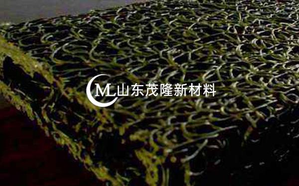 《貴州江玉高速公路》土工布、方形盲溝施工