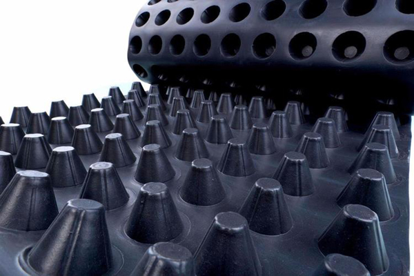 一文看懂影響塑料排水板的縱向通水量的因素 第1張