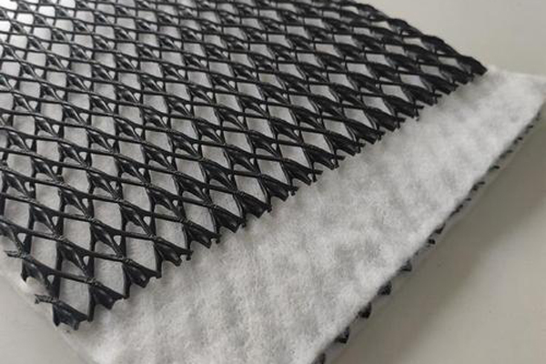 單面復(fù)合土工排水網(wǎng)的材料組成與工作原理  第1張