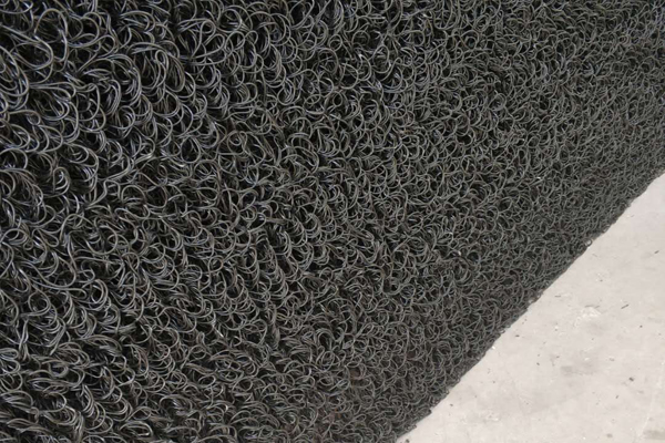 復(fù)合排水網(wǎng)與復(fù)合排水隔離墊對比分析：差異與應(yīng)用。  第3張