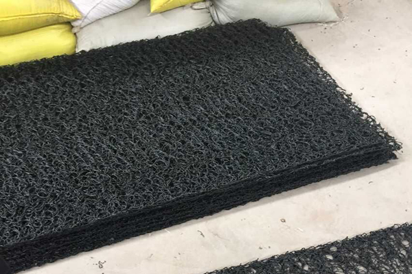 滲排水網(wǎng)墊施工技巧分享  第1張