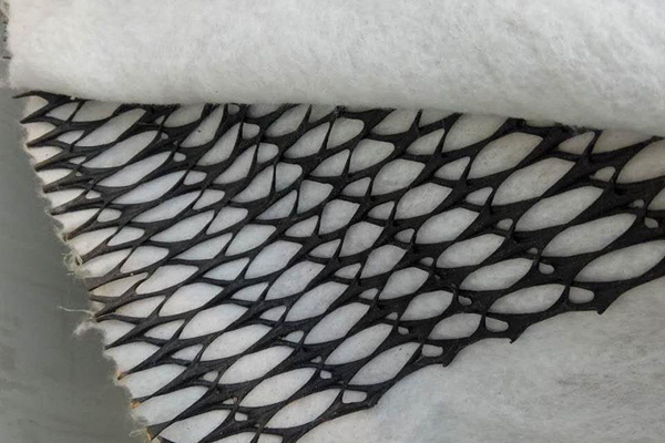 復(fù)合排水網(wǎng)可以和土工膜搭配使用嗎  第3張