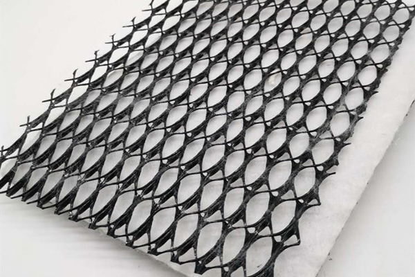 三維復(fù)合排水網(wǎng)在填挖交界路基中的應(yīng)用 第3張