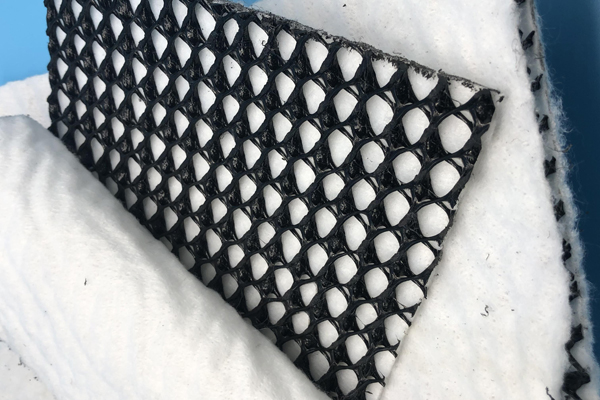 三維復(fù)合排水網(wǎng)可以加裝嗎 第1張