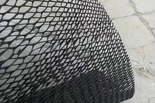 三維復(fù)合排水網(wǎng)在保養(yǎng)時有哪些要點  第2張
