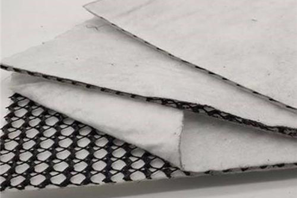 三維復(fù)合排水網(wǎng)在庭院排水中的鋪設(shè)方法 第3張