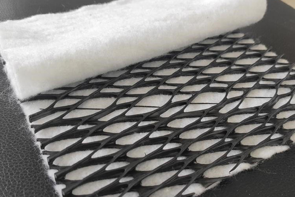 復(fù)合排水網(wǎng)在邊坡防護中的作用  第3張